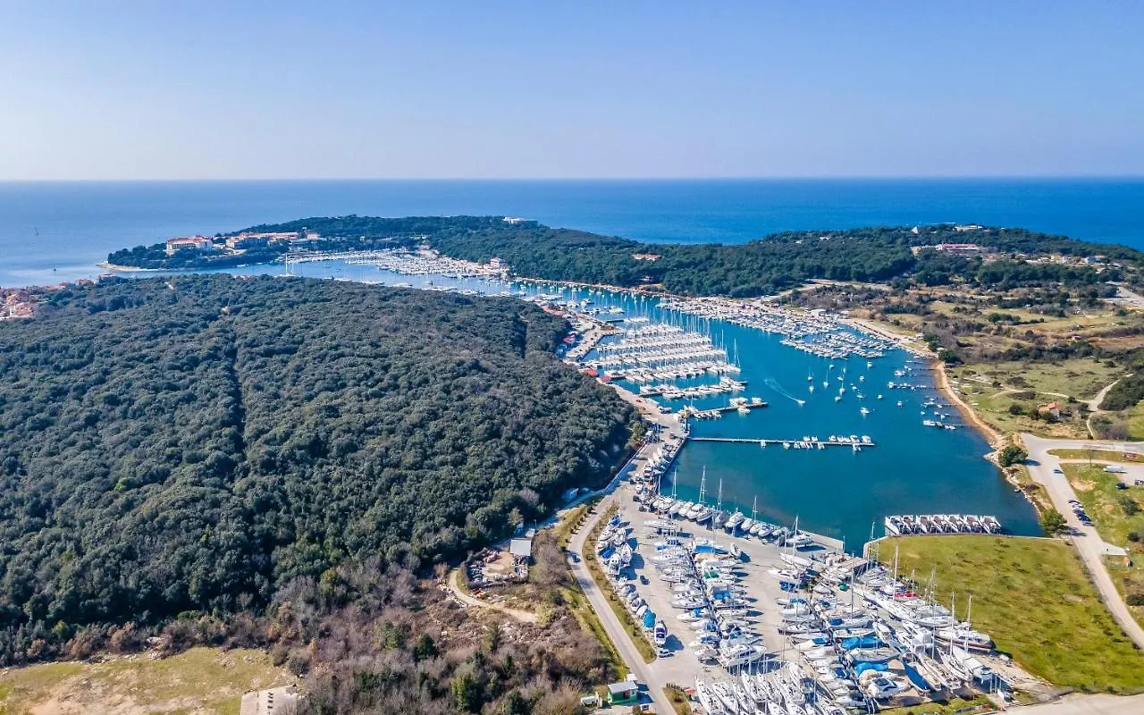 Apartment Green Pula, Family Friendly, Comfortable, Free Parking And Wifi Kroatien