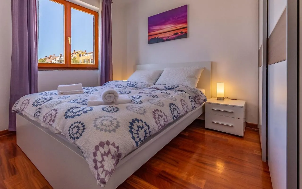 Apartment Green Pula, Family Friendly, Comfortable, Free Parking And Wifi Kroatien