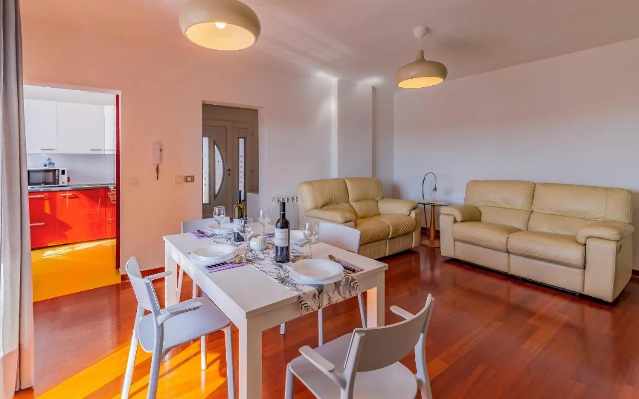 Apartment Green Pula, Family Friendly, Comfortable, Free Parking And Wifi