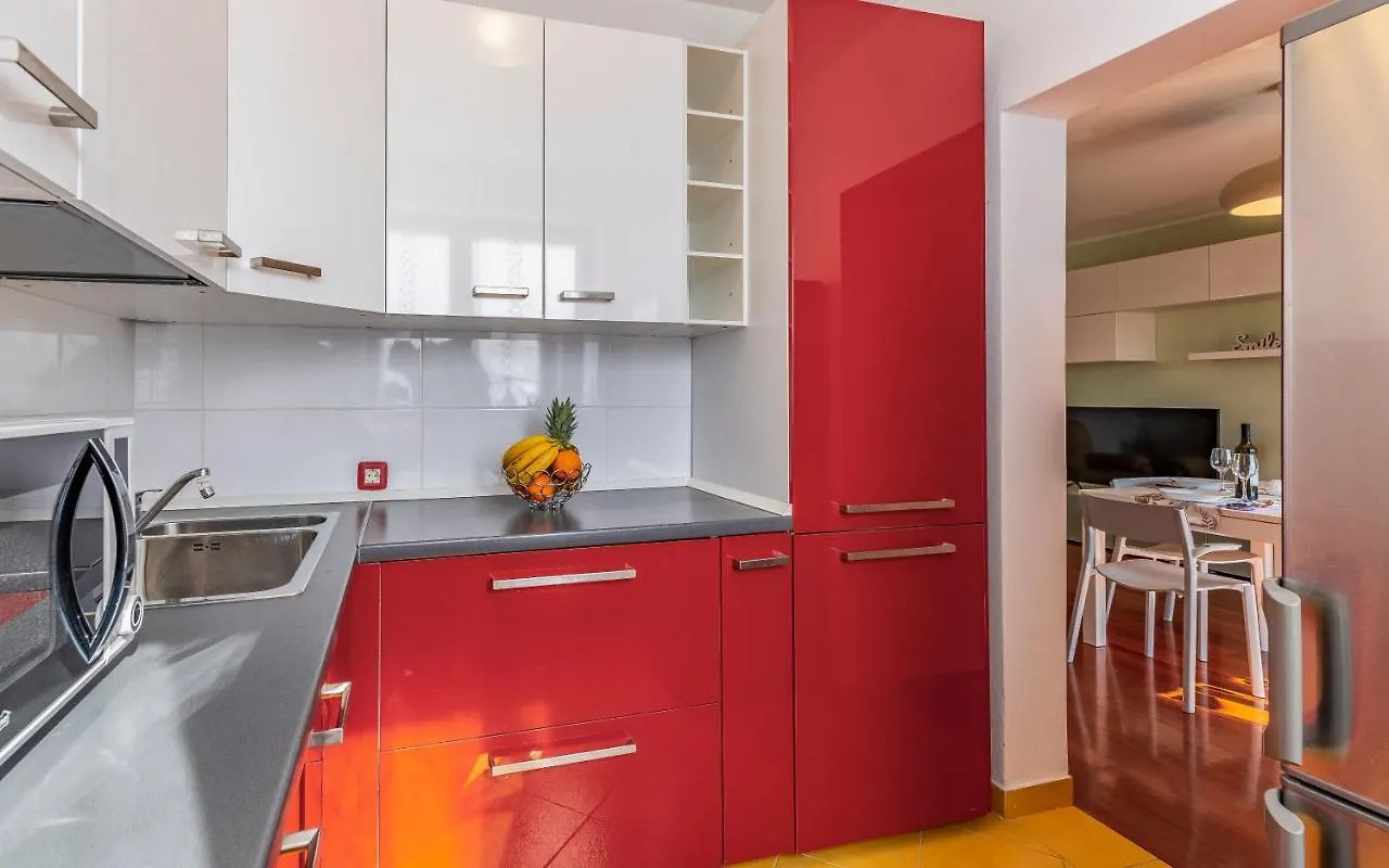 Apartment Green Pula, Family Friendly, Comfortable, Free Parking And Wifi